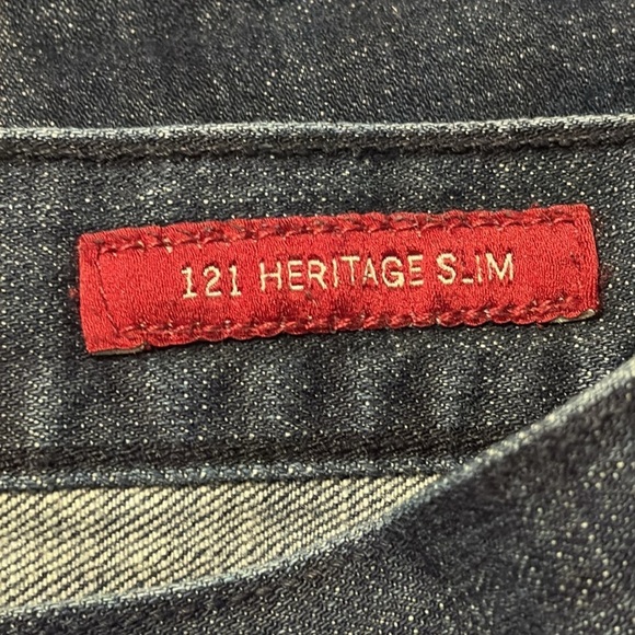 Lucky Brand 121 heritage slim men’s jeans- 32x32- blue denim, button fly - Picture 8 of 12